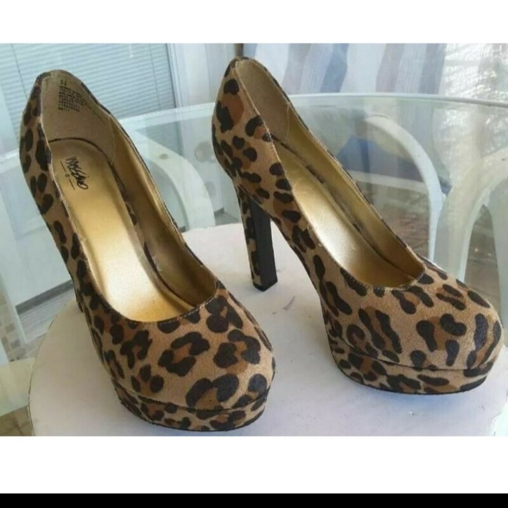Mossimo Womens Pump Shoes Brown Cheetah Print